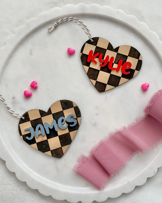 Checkered Heart Basket Name Tag